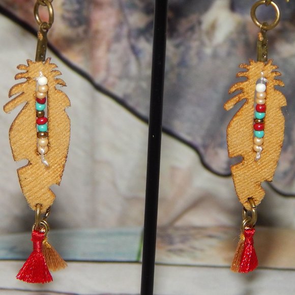 New BoHo Leather Feather Beaded Tasseled Earrings - Picture 5 of 8